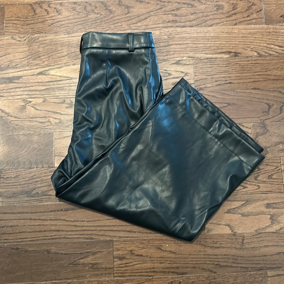 KOTON - Capri cropped wide pants faux leather high rise pants size 10 (UK 8) - Picture 1 of 11